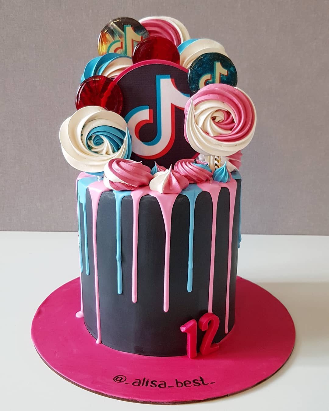 tarta de cumpleaños temático