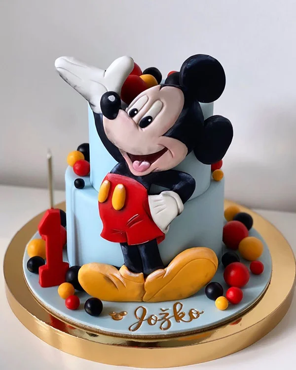 mickey mouse cake